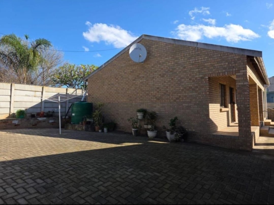 3 Bedroom Property for Sale in Despatch Central Eastern Cape